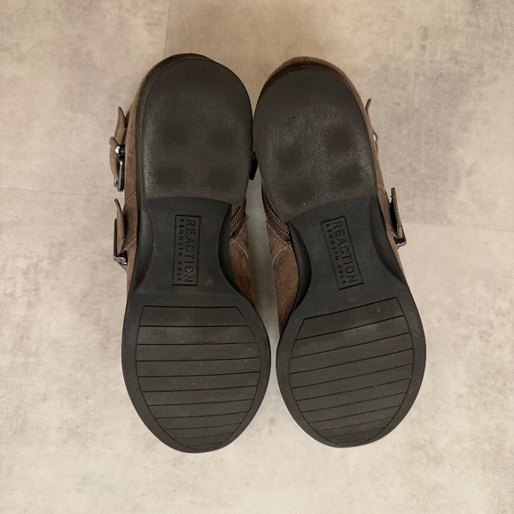 Reaction by Kenneth Cole ankle boots with 2 straps, zipper closure. size 9.5 - Picture 5 of 8